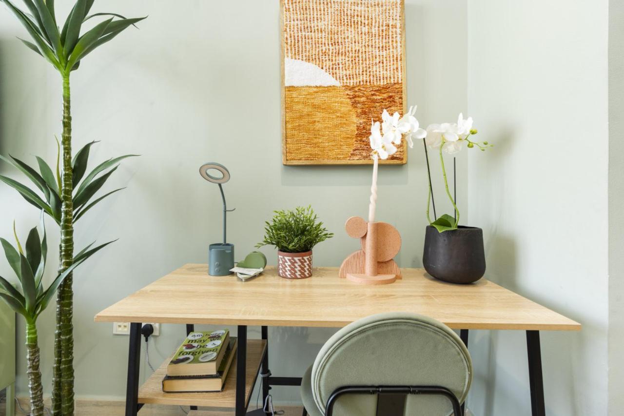 Cosy In Bloom Towers, Jumeirah Village Circle *
